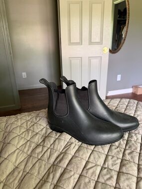 Target Black Women's Chelsea Rain Boots